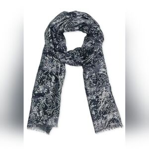 Patricia Nash Black and Silver Bark Leaves Scarf NWT